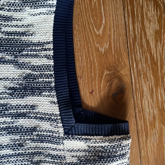 Derek lam textured top size 10 - Picture 4 of 10